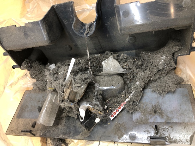 Robot dustbin full of debris